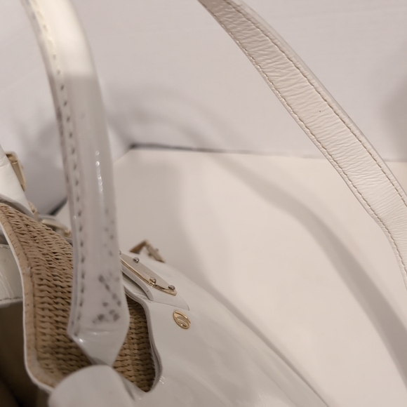 Michael Kors White Patent Leather &‎ Beige Raffia Buckled Hobo Bag - Picture 13 of 16